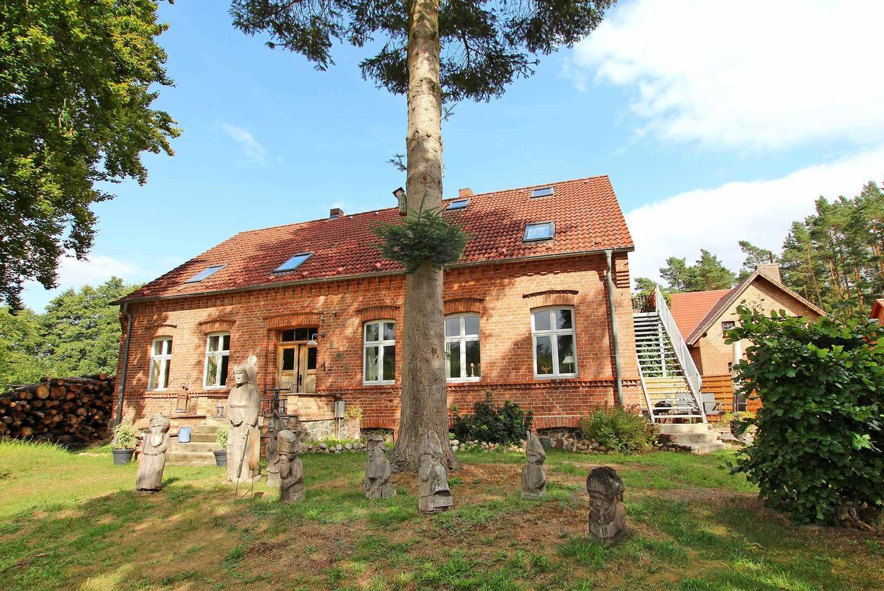 Schwarz Ferienwohnung Im Forsthaus Am See מראה חיצוני תמונה